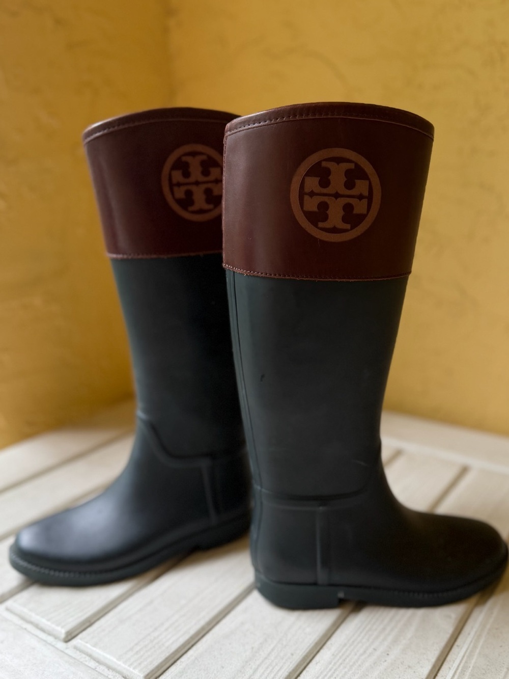 Tory Burch Two-Tone Rain Boots Size 6